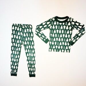 Hanna Andersson Size 8 (130cm) Holiday HannaJams Pajama Set Green Trees Organic